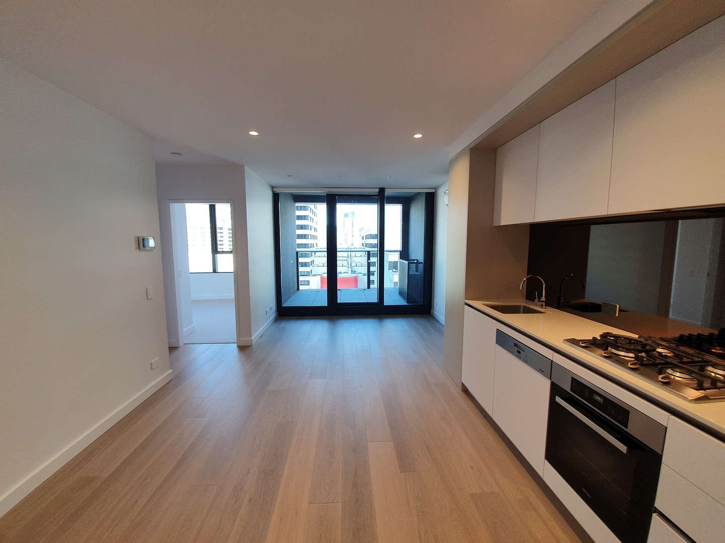 510/628 FLINDERS Street, Docklands, VIC 3008, Docklands - Thumbnail 2