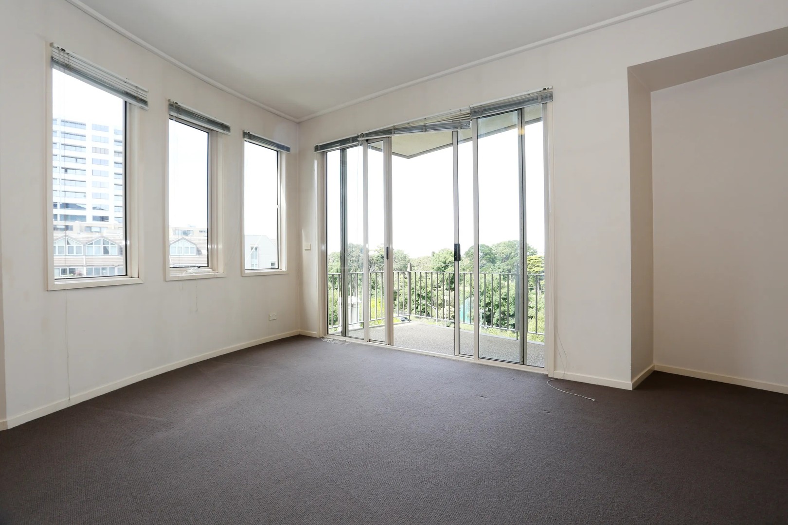 511/23 Queens Road, Melbourne, VIC 3004 - Thumbnail 2 - 06/10/2026