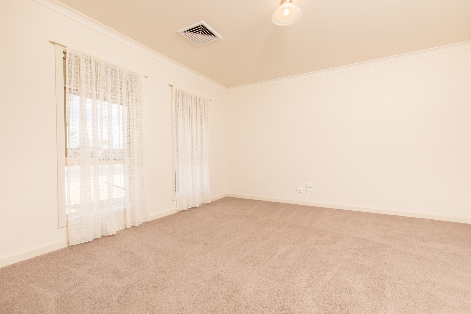 516 Walnut Avenue, Mildura, VIC 3500, Mildura - Thumbnail 2