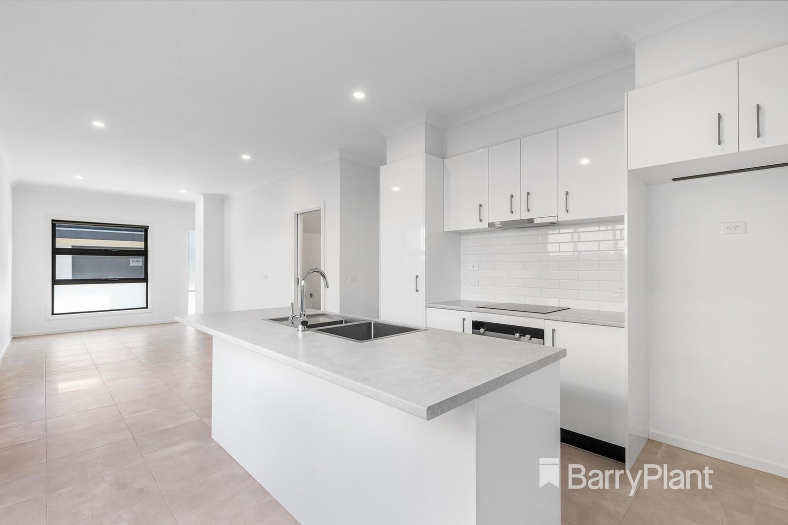 51E Orinoco Chase, Werribee, VIC 3030, Werribee - Thumbnail 3