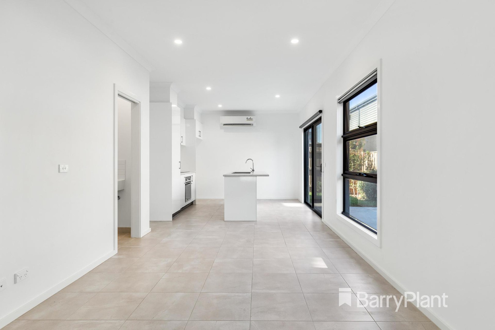 51E Orinoco Chase, Werribee, VIC 3030, Werribee - Thumbnail 5