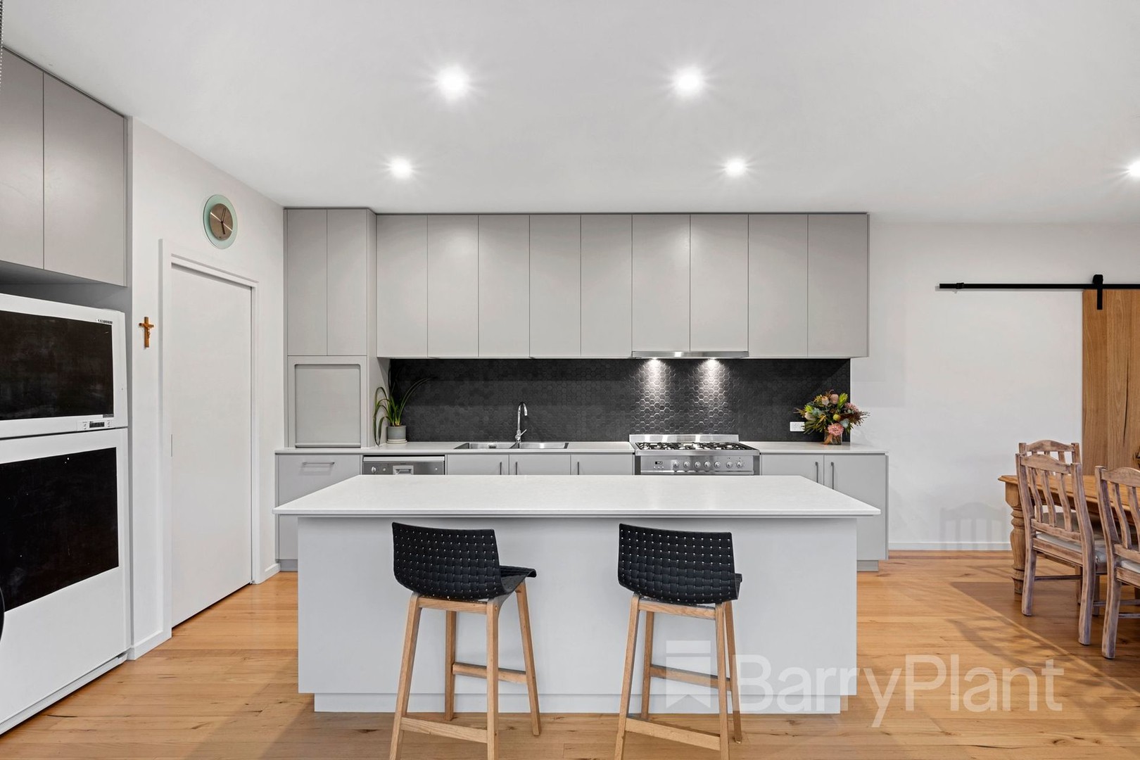 52-54 Bramley AvenueCharlemont, VIC 3217, Charlemont - Thumbnail 4