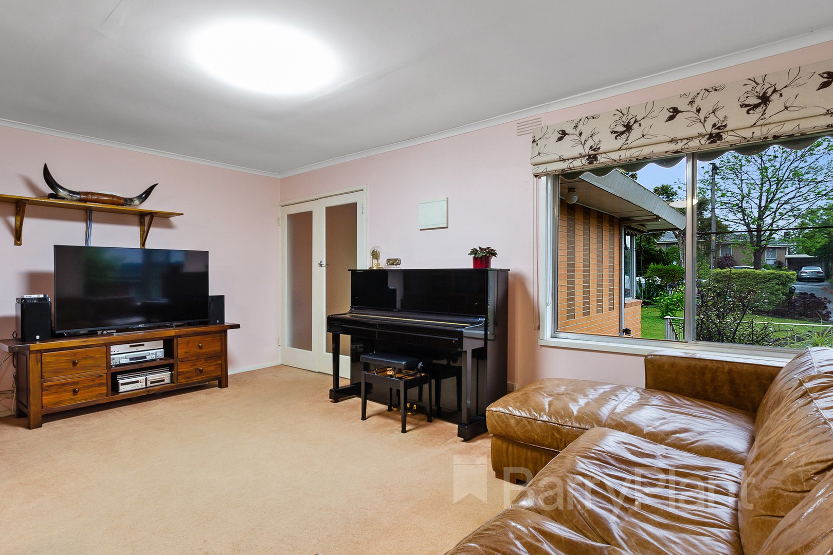 52 Arbroath RoadWantirna South, VIC 3152, Wantirna South - Thumbnail 2