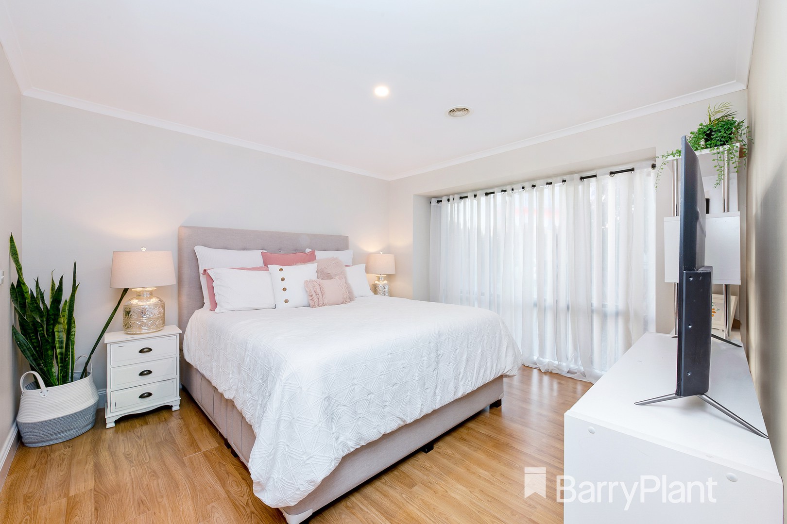 52 Ashton Crescent, Hoppers Crossing, VIC 3029, Hoppers Crossing - Thumbnail 4
