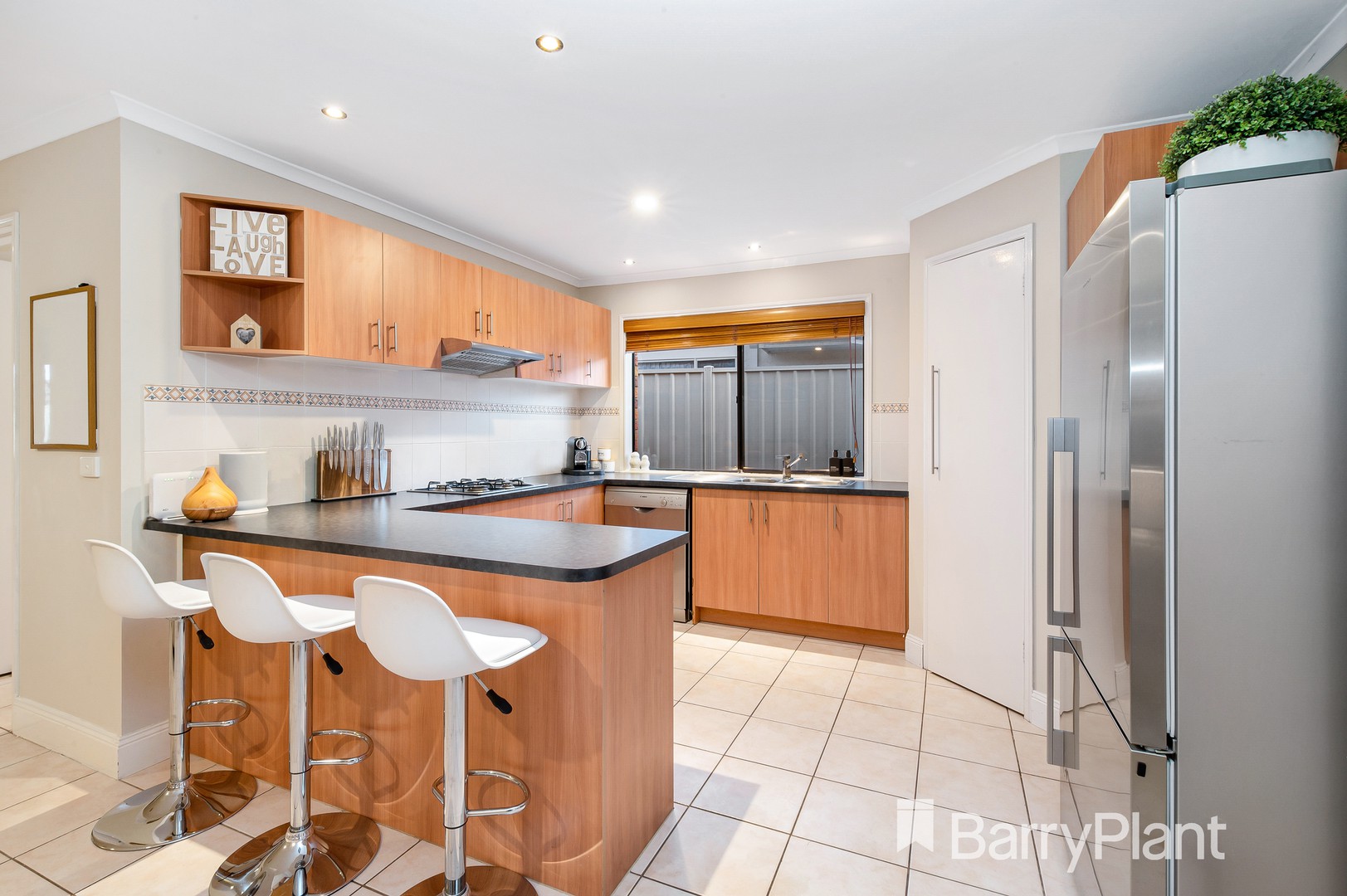 52 Ashton  Crescent, Hoppers Crossing, VIC 3029, Hoppers Crossing - Thumbnail 5
