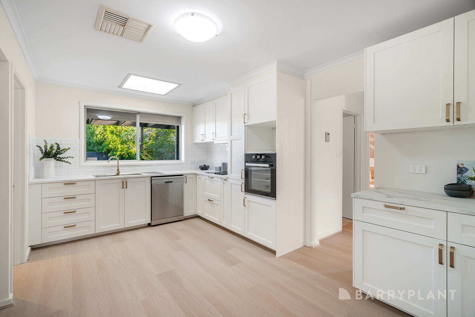 52 Bursaria Avenue, Ferntree Gully, VIC 3156, Ferntree Gully - Thumbnail 4