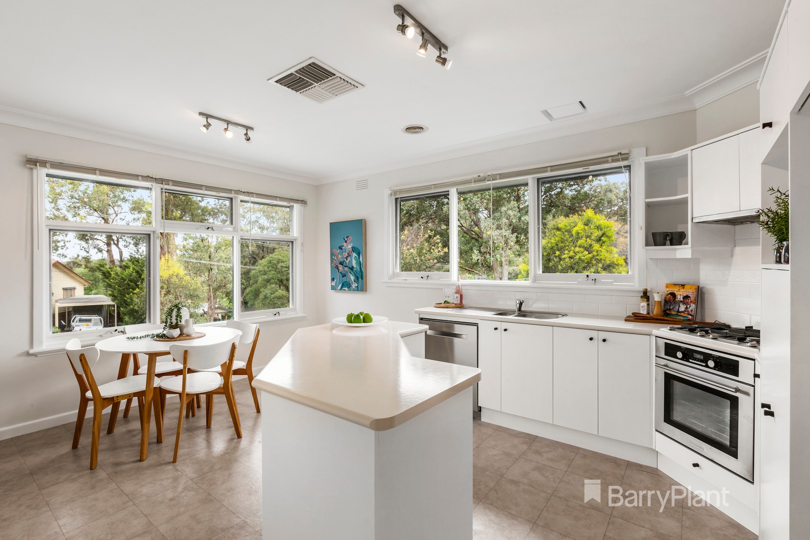 52 Clyde StreetDiamond Creek, VIC 3089, Diamond Creek - Thumbnail 2