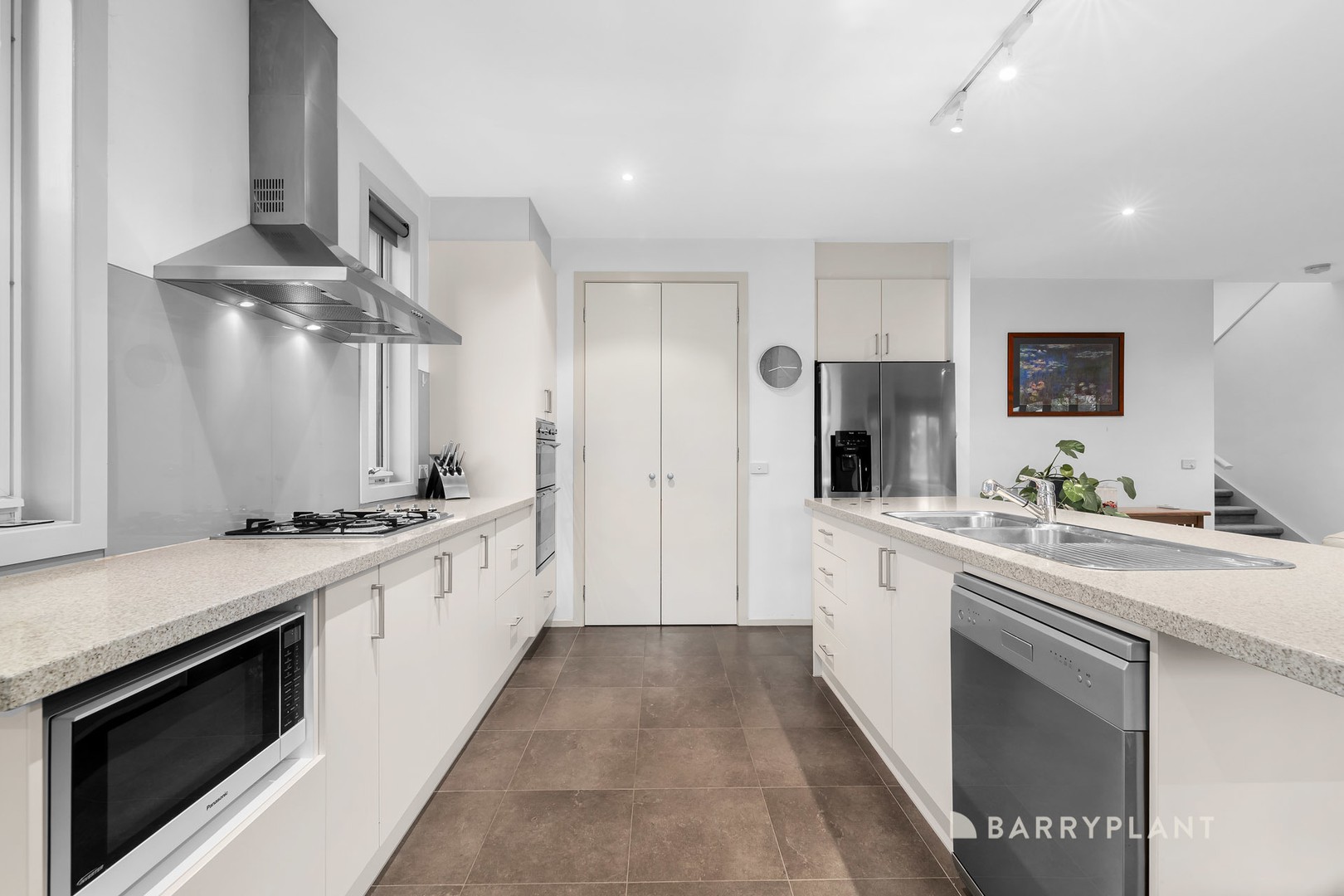 52 Crestwood Avenue, Macleod, VIC 3085, Macleod - Thumbnail 4