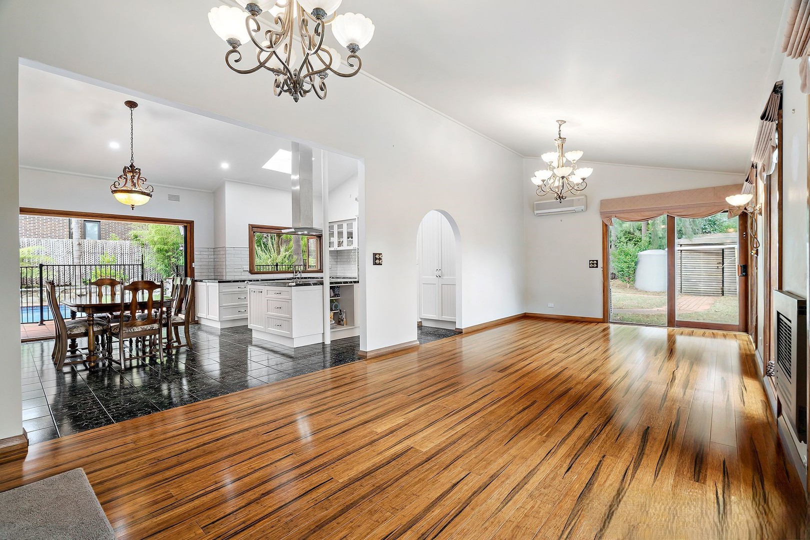 52 Donald Road, Wheelers Hill, VIC 3150, Wheelers Hill - Thumbnail 2