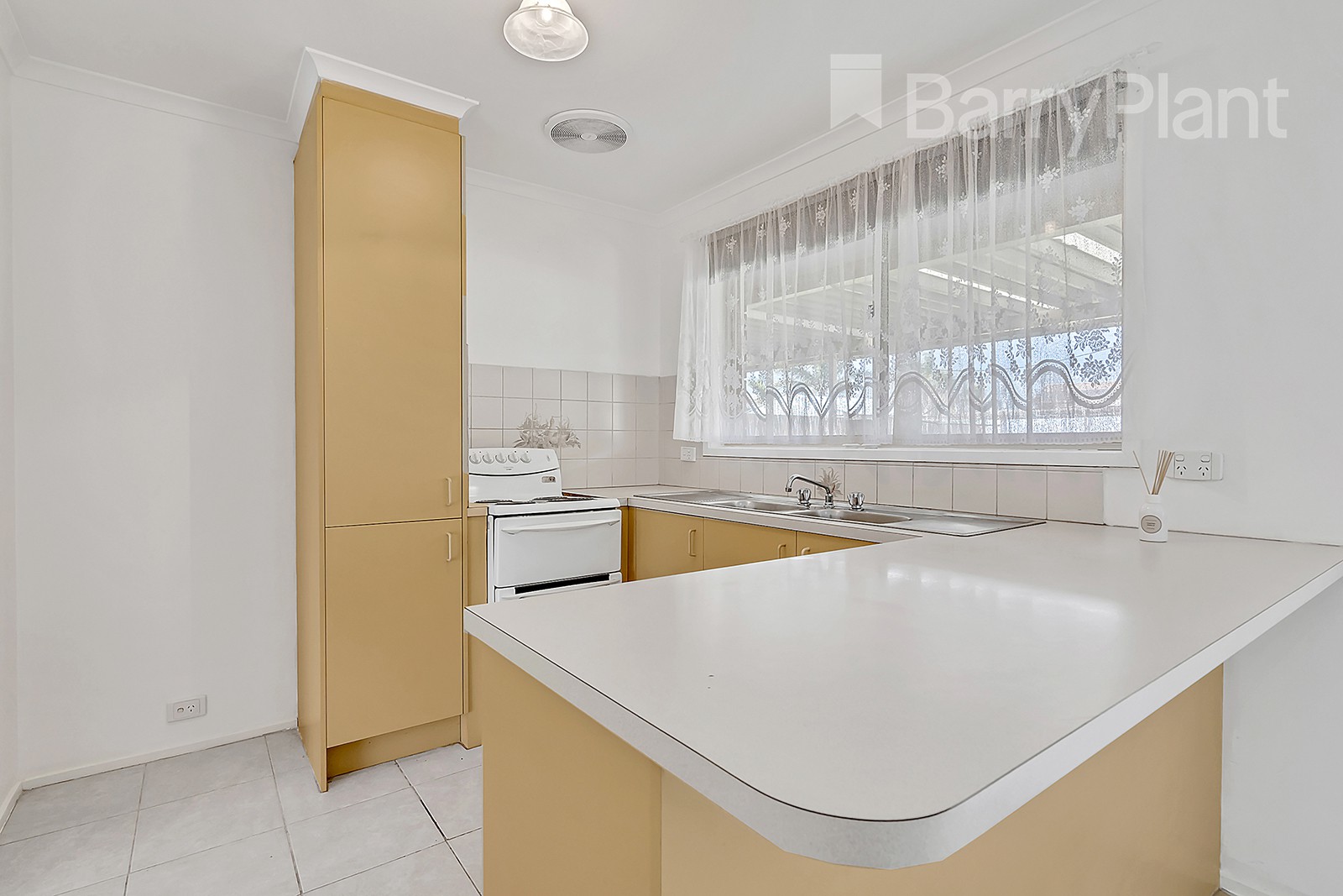 52 Edington Way, Craigieburn, VIC 3064, Craigieburn - Thumbnail 3