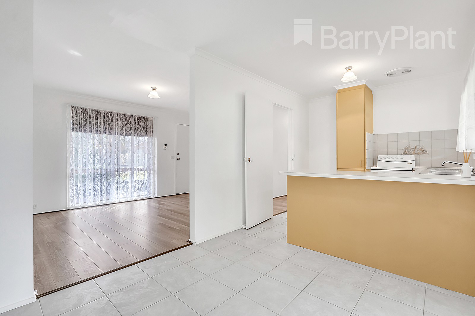 52 Edington Way, Craigieburn, VIC 3064, Craigieburn - Thumbnail 4