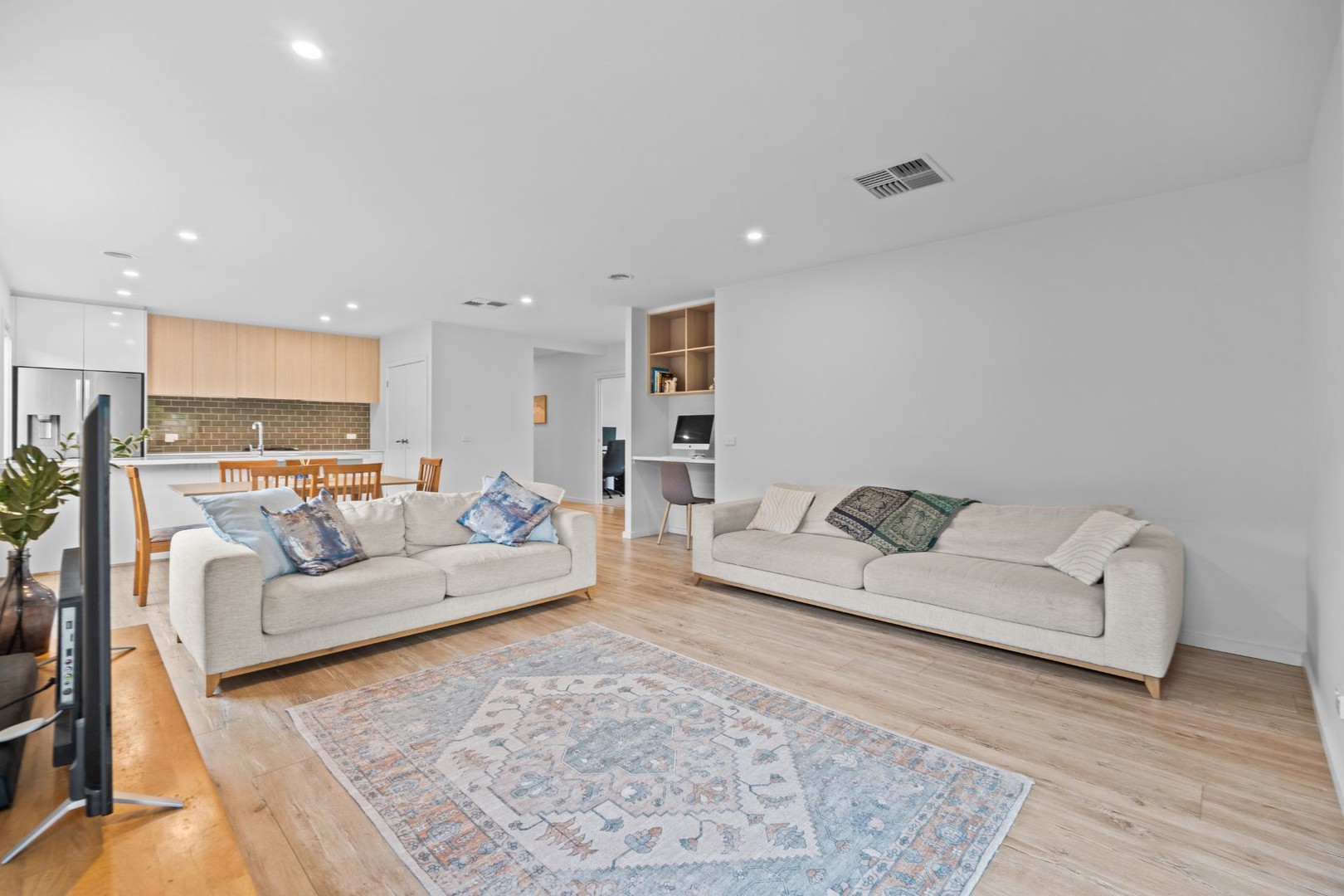52 Galveston Avenue, Fraser Rise, VIC 3336, Fraser Rise - Thumbnail 5