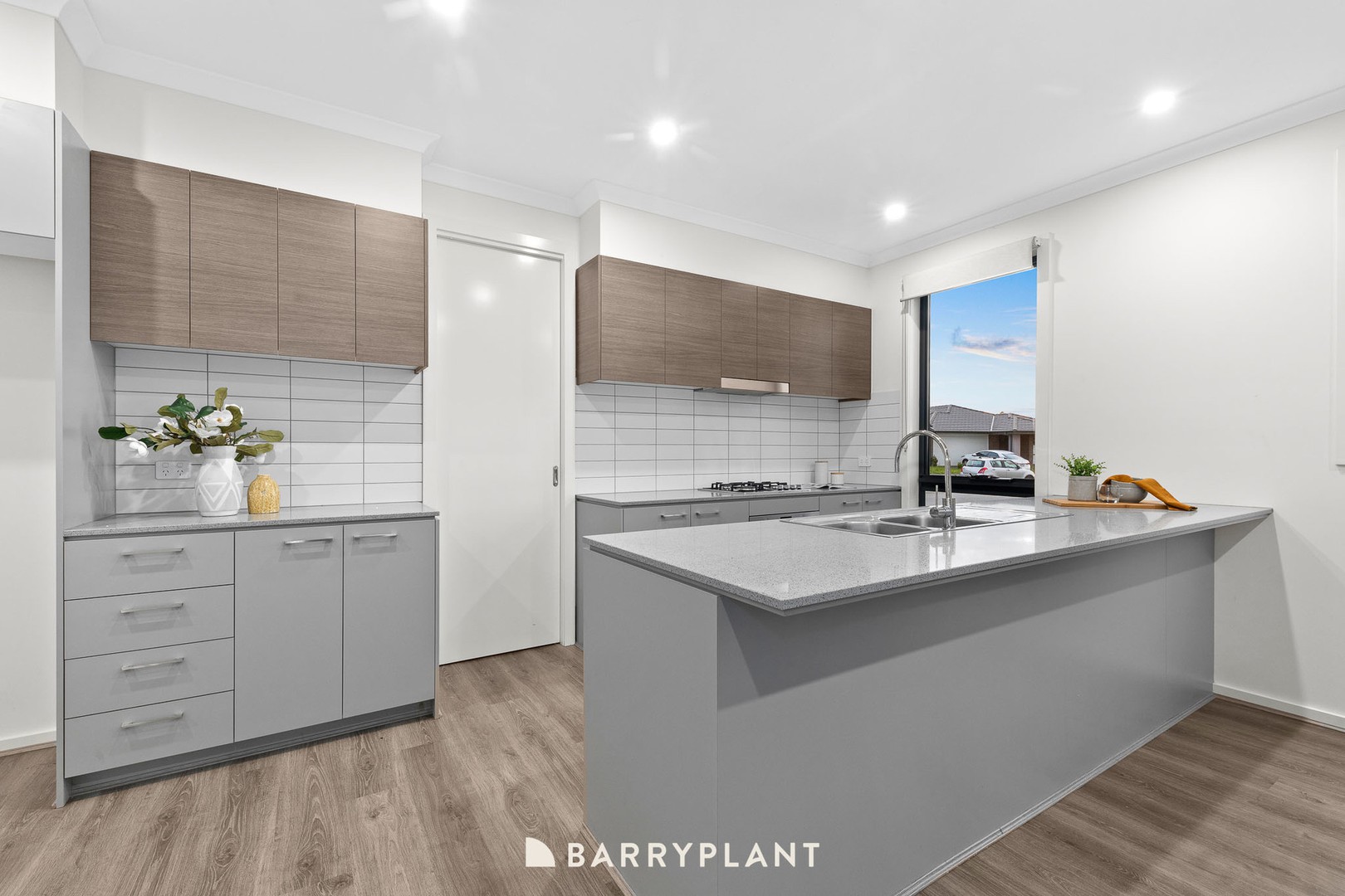 52 Goshawk Drive, Pakenham, VIC 3810, Pakenham - Thumbnail 4