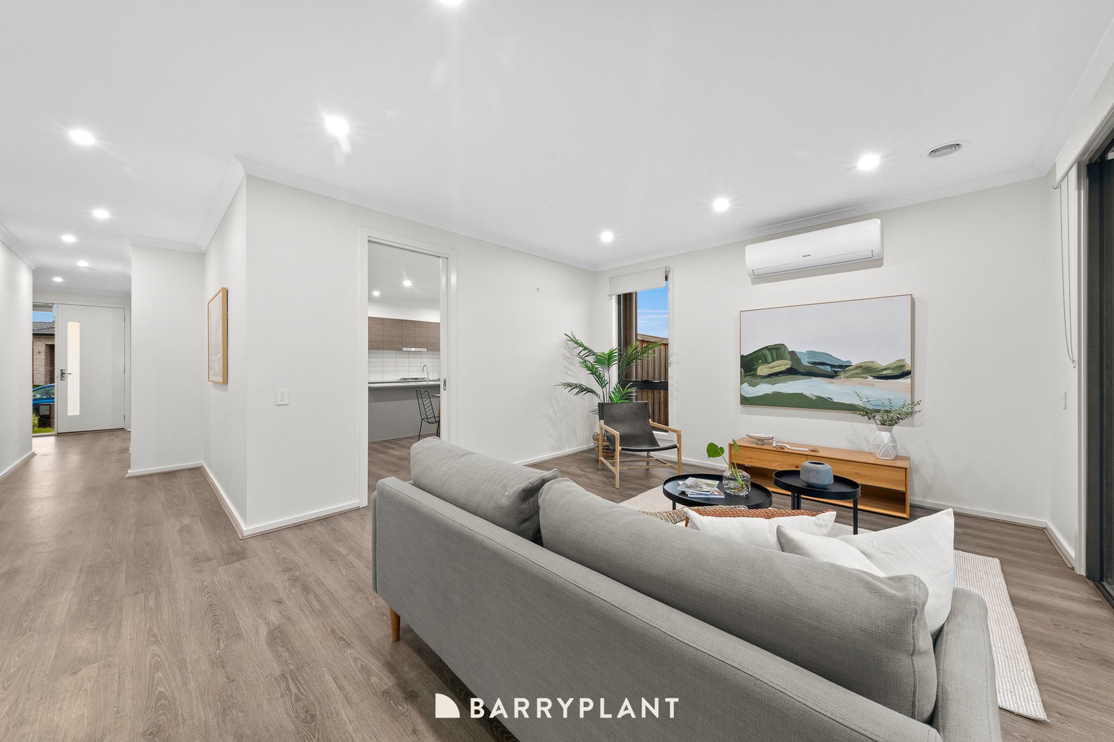 52 Goshawk Drive, Pakenham, VIC 3810, Pakenham - Thumbnail 5