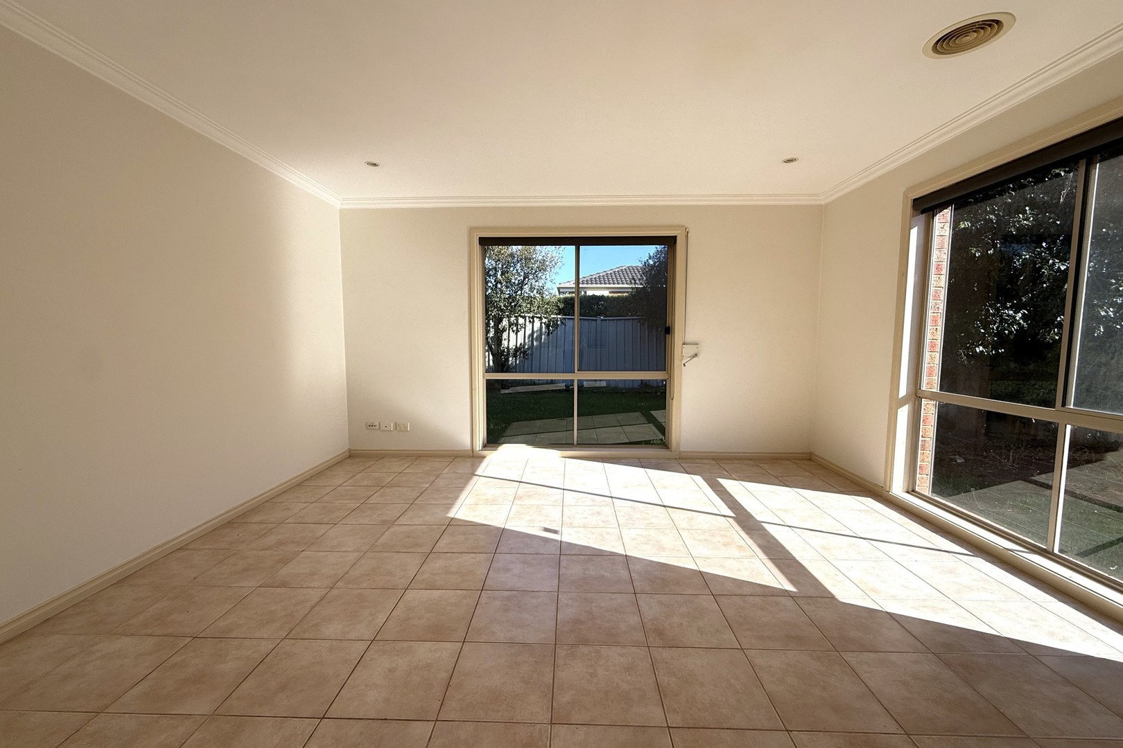 52 Grampians Way, Caroline Springs, VIC 3023 - Thumbnail 1 - 21/05/2026
