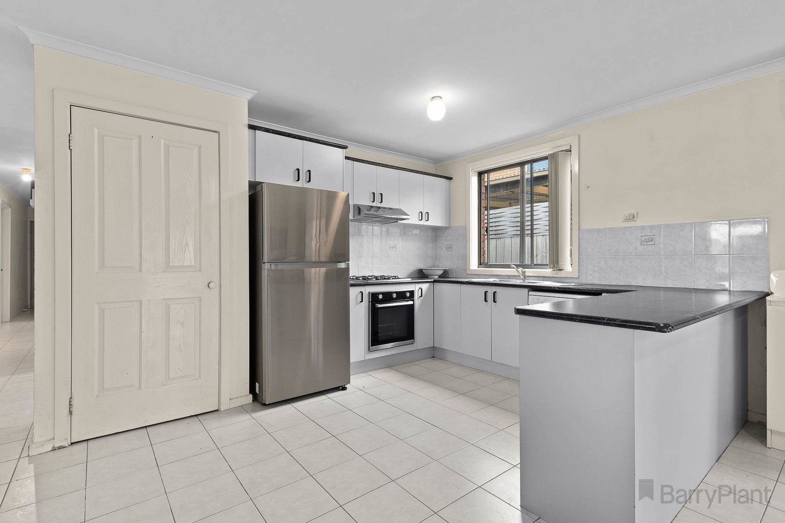 52 Grand Arch Way, Berwick, VIC 3806, Berwick - Thumbnail 4