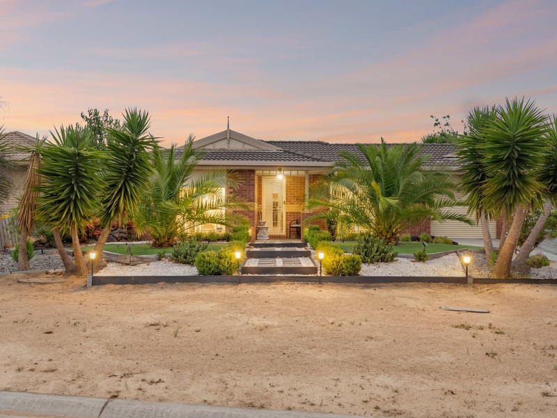 52 Hannah Avenue, Hillside, VIC 3037 - Image - 23/02/2026