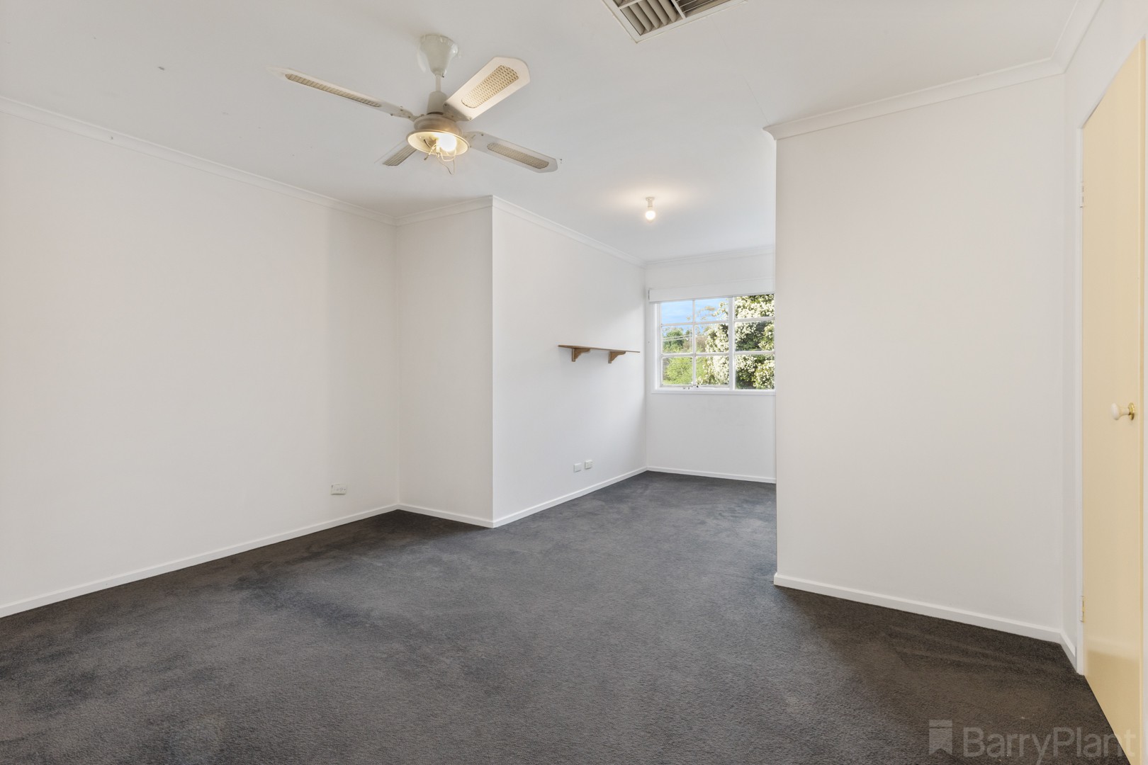 52 Highfield Avenue, Warranwood, VIC 3134, Warranwood - Thumbnail 2
