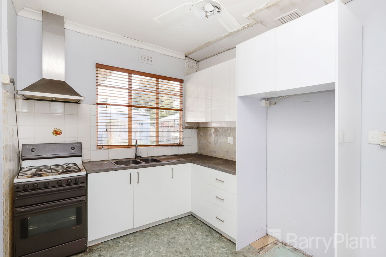 2/19 Ocean Beach Road, SHOAL BAY NSW 2315, Shoal Bay - Thumbnail 5