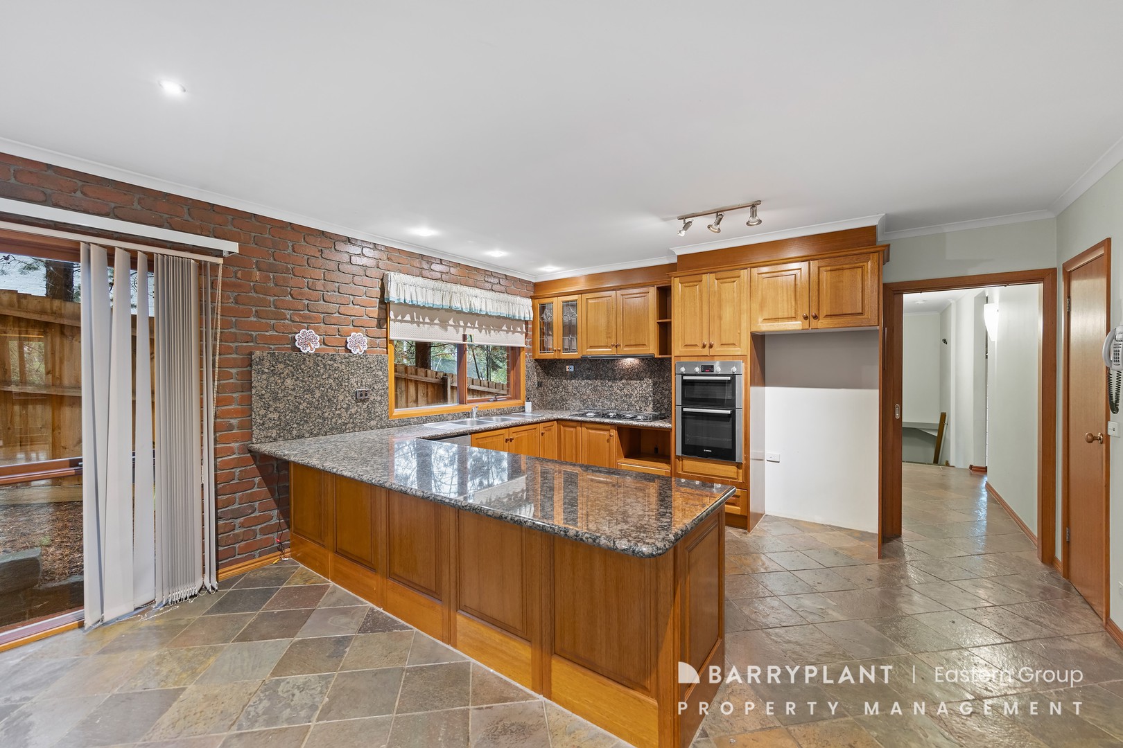 52 Kelway Crescent, Eltham North, VIC 3095 - Thumbnail 2 - 20/05/2026