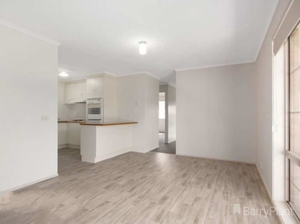 52 King Street, Pakenham, VIC 3810 - Thumbnail 2 - 06/12/2021