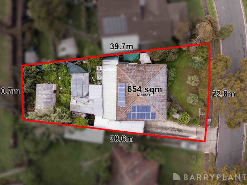 52 Lorraine Crescent, Jacana, VIC 3047 - Image - 07/11/2025