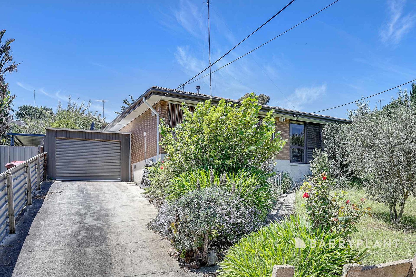 52 Lorraine Crescent, Jacana, VIC 3047 - Thumbnail 1 - 07/11/2025