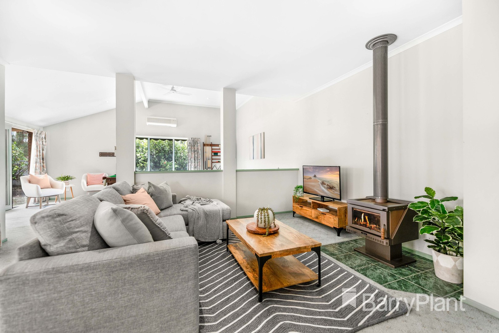 52 Mendora Crescent, Wantirna South, VIC 3152, Wantirna South - Thumbnail 4