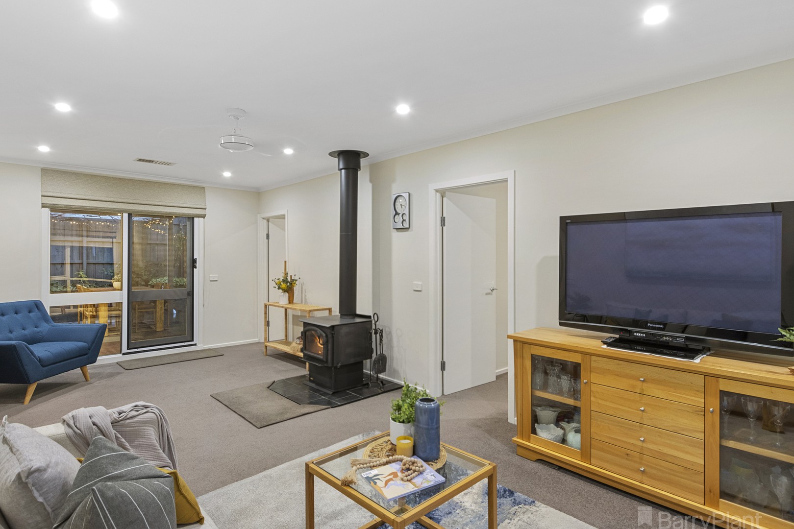 52 Mowbray Drive, Wantirna South, VIC 3152 - Thumbnail 2 - 29/06/2023