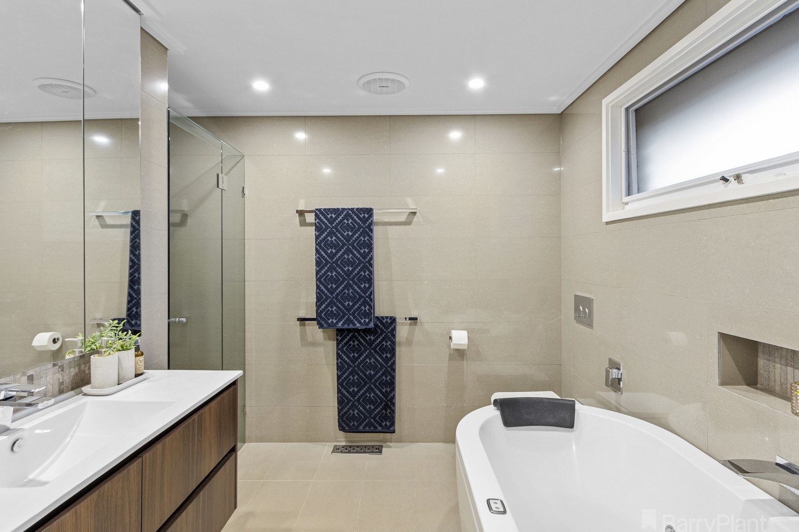 52 Mowbray Drive, Wantirna South, VIC 3152, Wantirna South - Thumbnail 6