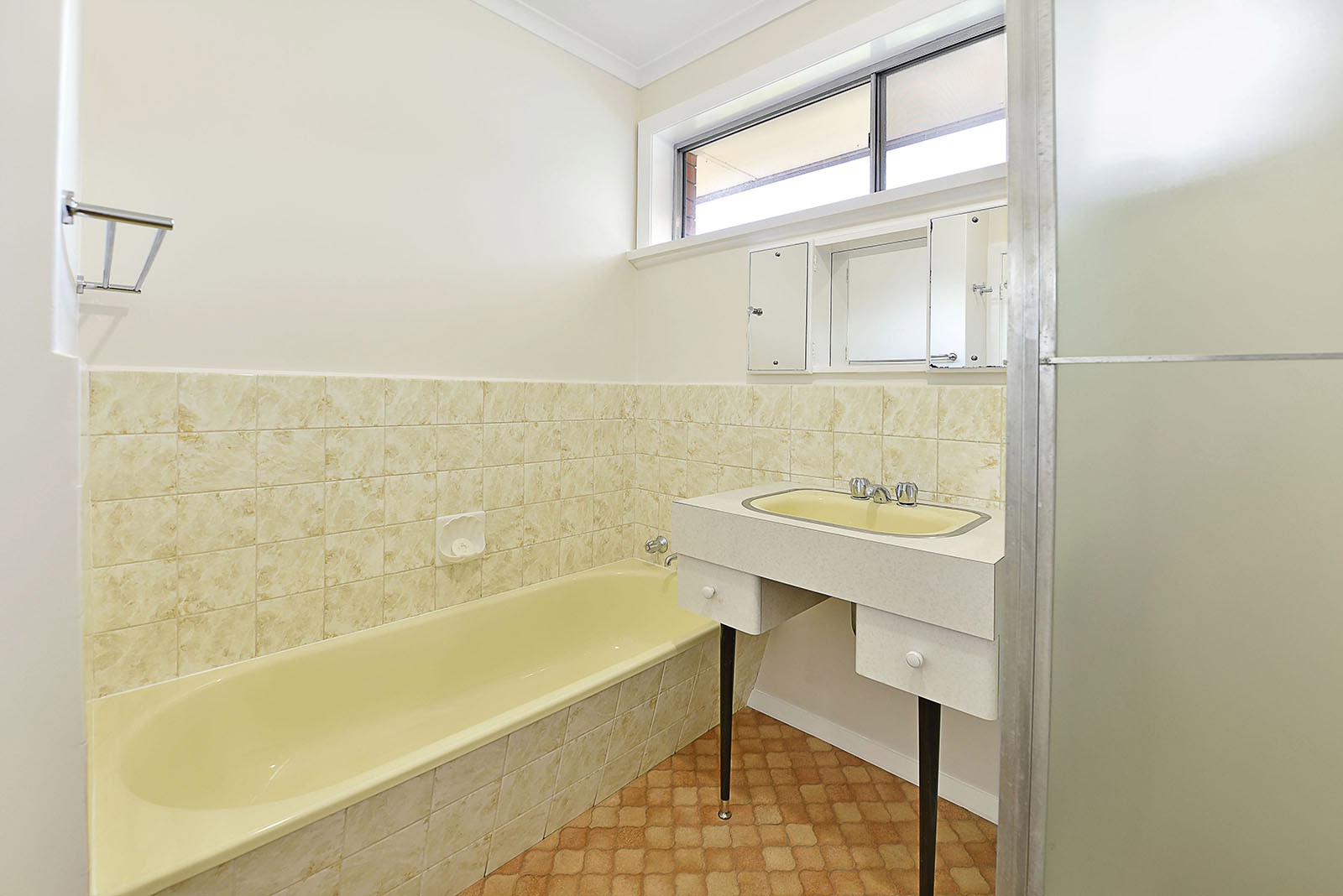 52 Newman Crescent, Niddrie, VIC 3042, Niddrie - Thumbnail 4