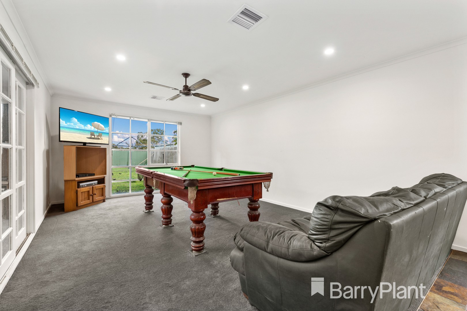 52 Pinnacle Crescent, Brookfield, VIC 3338, Brookfield - Thumbnail 2