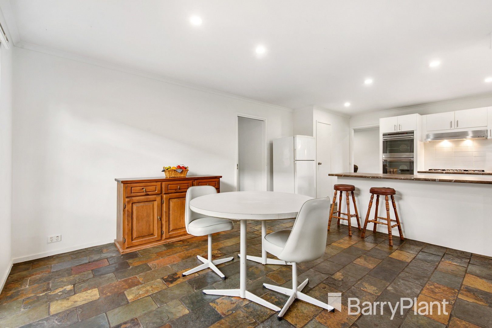 52 Pinnacle Crescent, Brookfield, VIC 3338, Brookfield - Thumbnail 3
