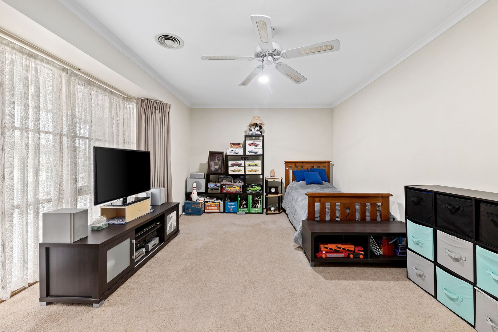52 Princetown Avenue, Craigieburn, VIC 3064, Craigieburn - Thumbnail 3