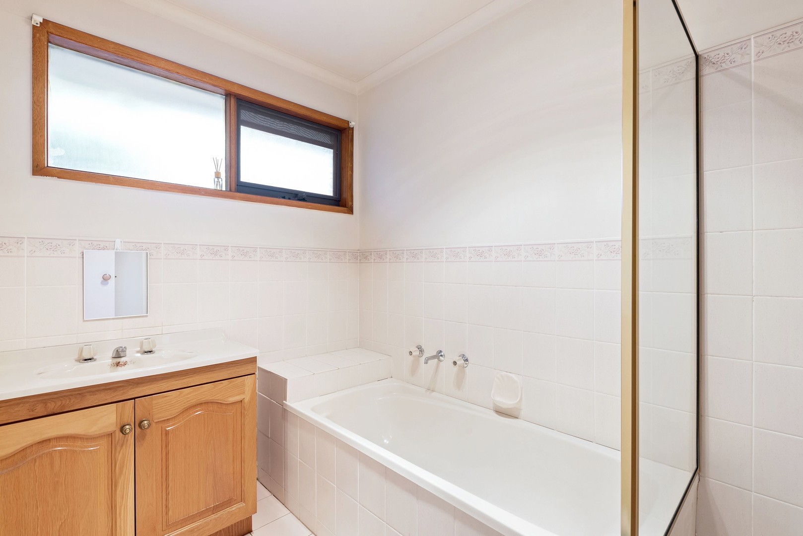 52 Princetown Avenue, Craigieburn, VIC 3064, Craigieburn - Thumbnail 7