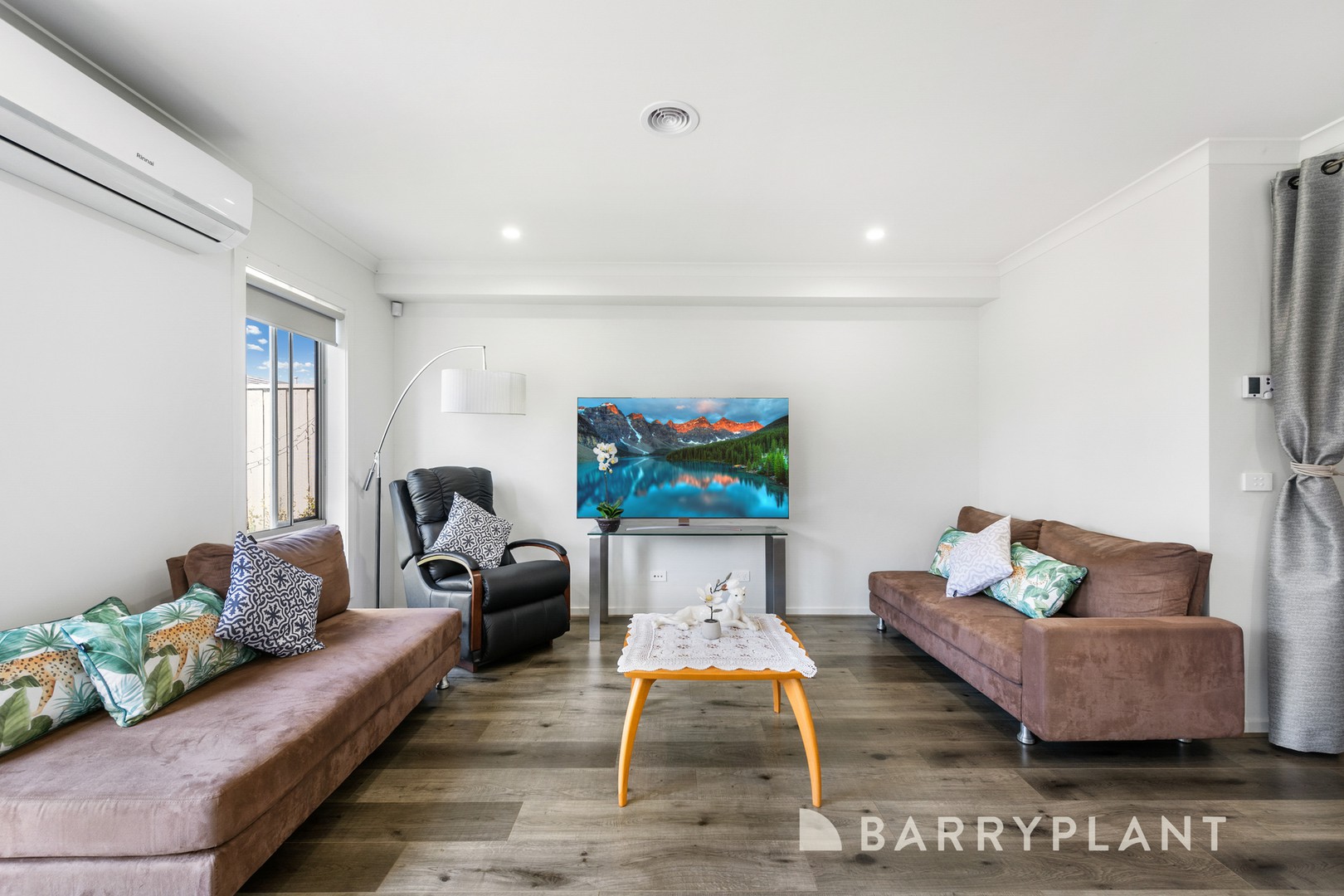 52 Principal Drive, Wyndham Vale, VIC 3024, Wyndham Vale - Thumbnail 2