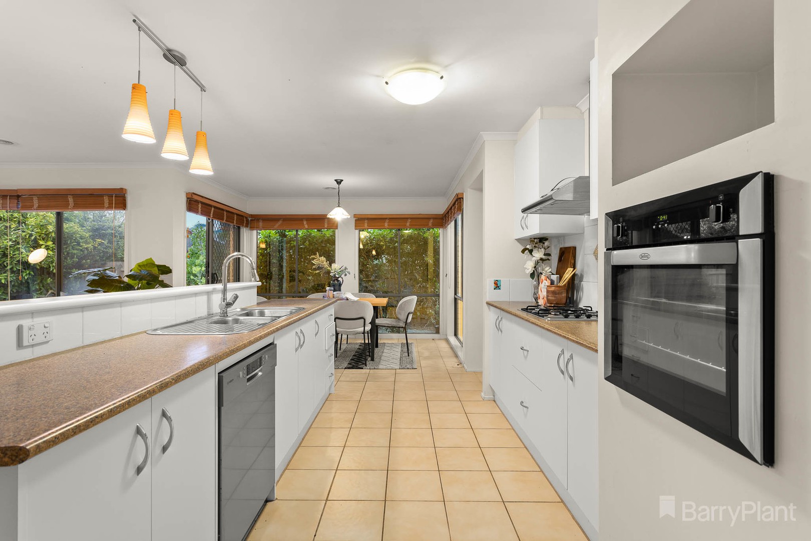 52 Robinswood Parade, Narre Warren South, VIC 3805, Narre Warren South - Thumbnail 7