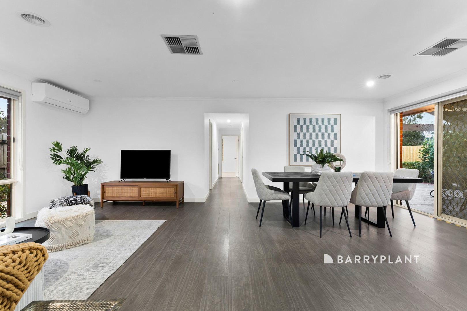 52 Sherwood Road, Narre Warren South, VIC 3805 - Thumbnail 2 - 22/07/2026