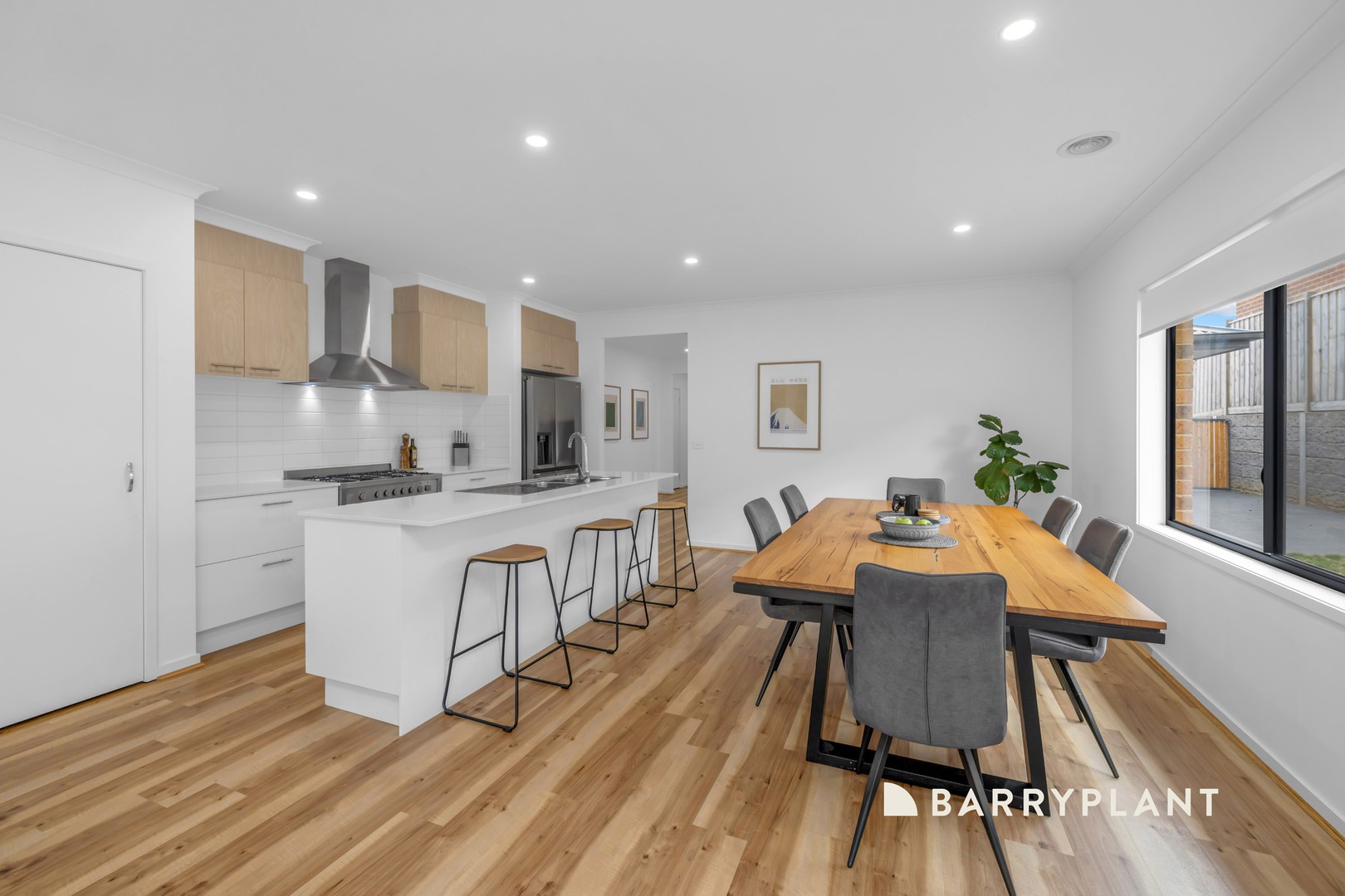 52 Skyline Drive, Warragul, VIC 3820, Warragul - Thumbnail 2