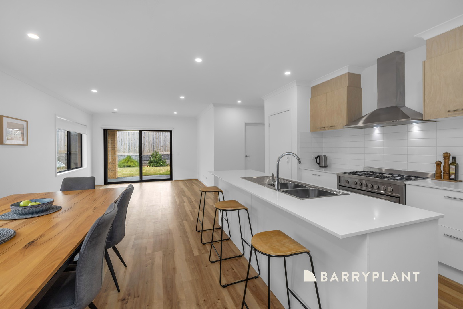 52 Skyline Drive, Warragul, VIC 3820, Warragul - Thumbnail 3