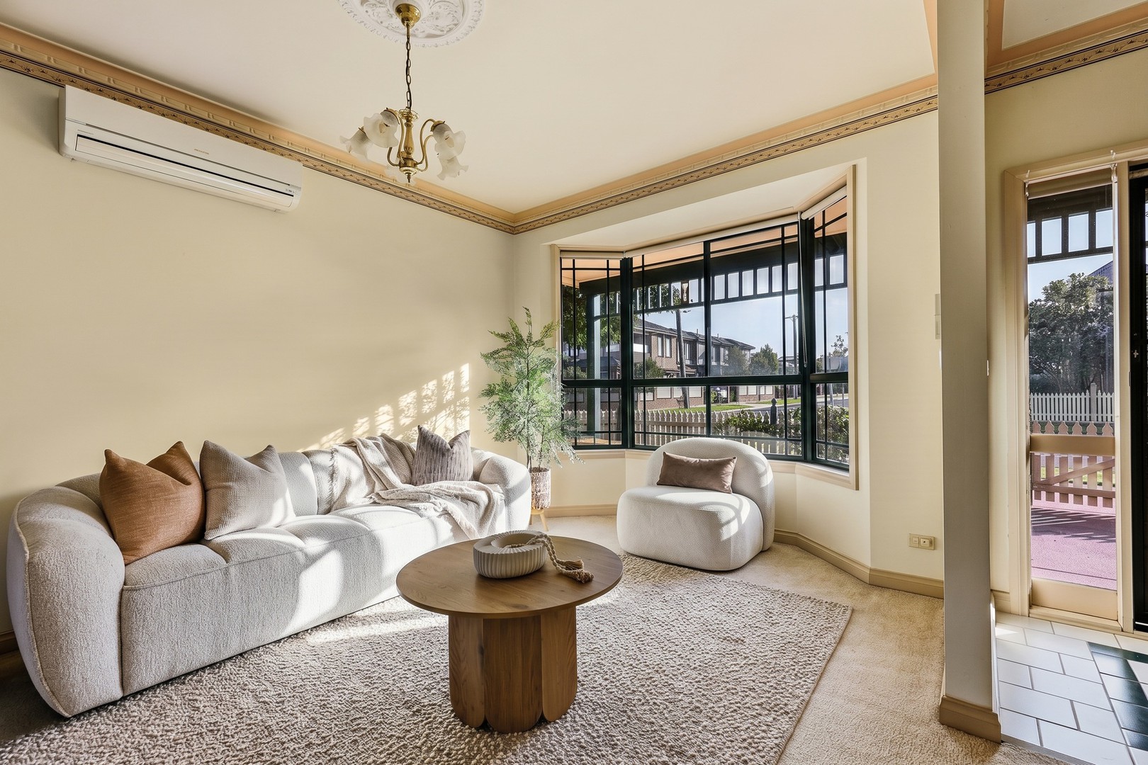 52 Snell Grove, Oak Park, VIC 3046 - Thumbnail 2 - 12/05/2026