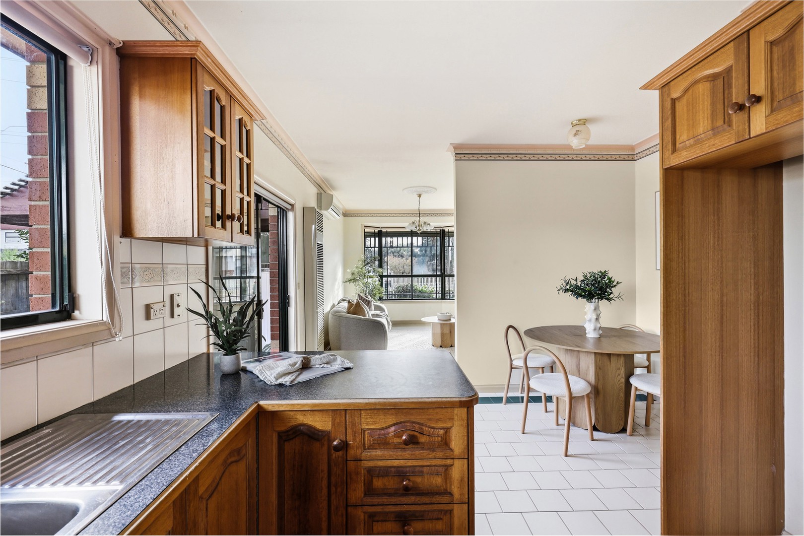52 Snell Grove, Oak Park, VIC 3046, Oak Park - Thumbnail 3