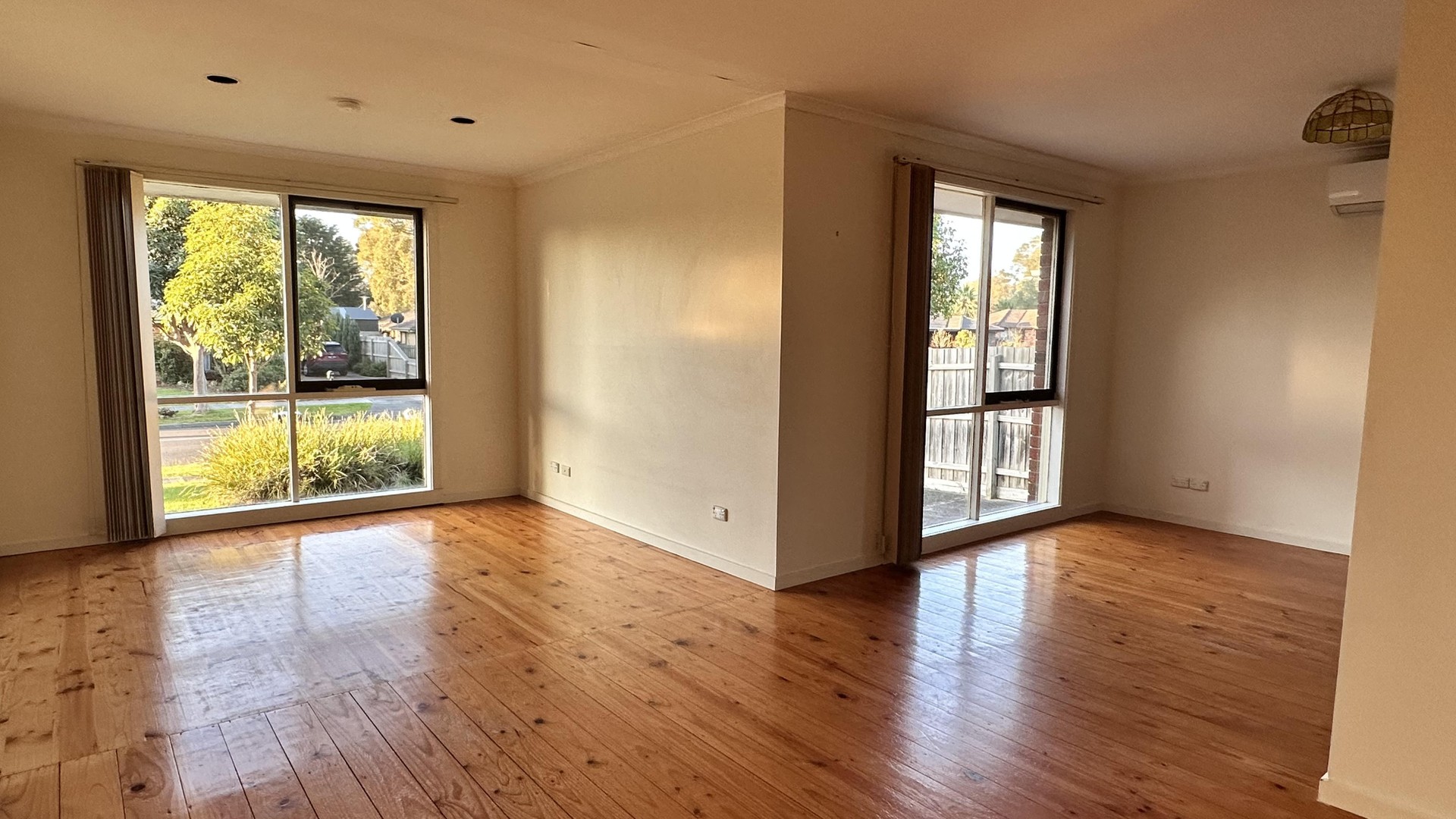 52 Sullivan Avenue, Lysterfield, VIC 3156, Lysterfield - Thumbnail 2