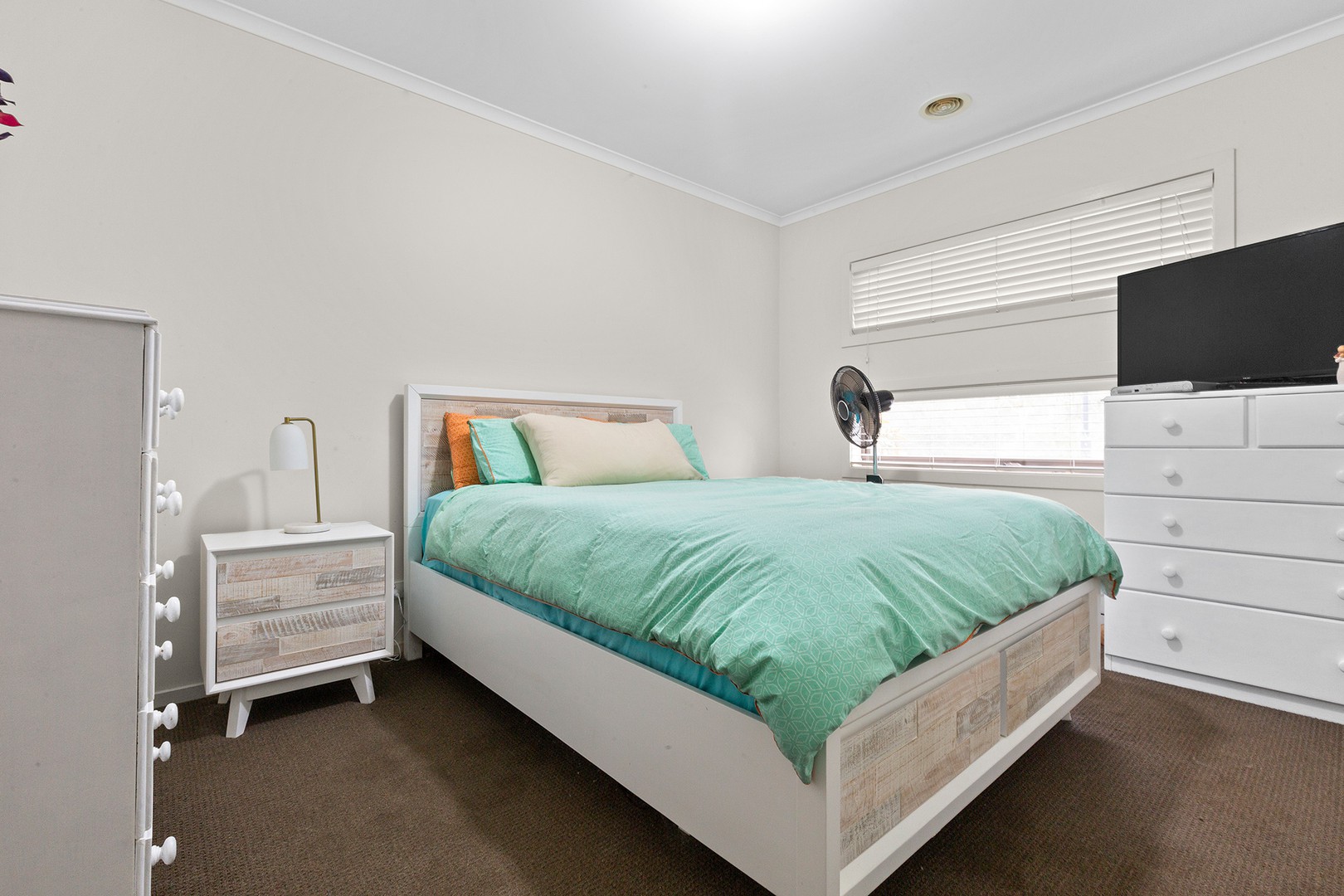 52 Sussex Avenue, Cranbourne North, VIC 3977, Cranbourne North - Thumbnail 8