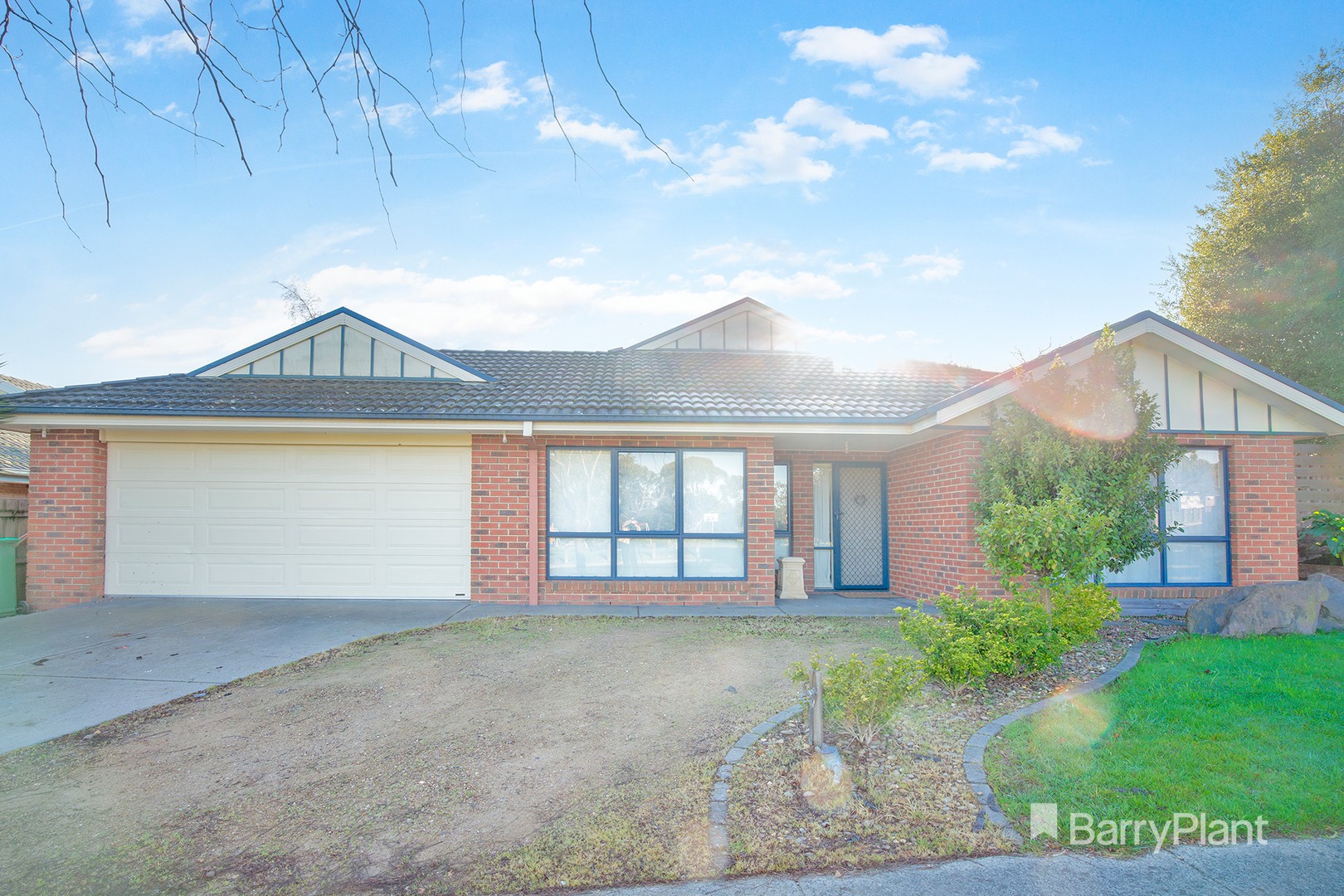 52 Tantallon Boulevard, Beaconsfield, VIC 3807, Beaconsfield - Thumbnail 2