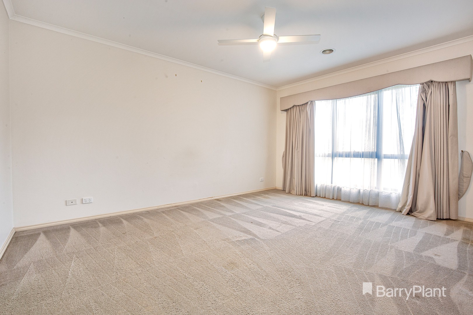 52 Tantallon Boulevard, Beaconsfield, VIC 3807, Beaconsfield - Thumbnail 5