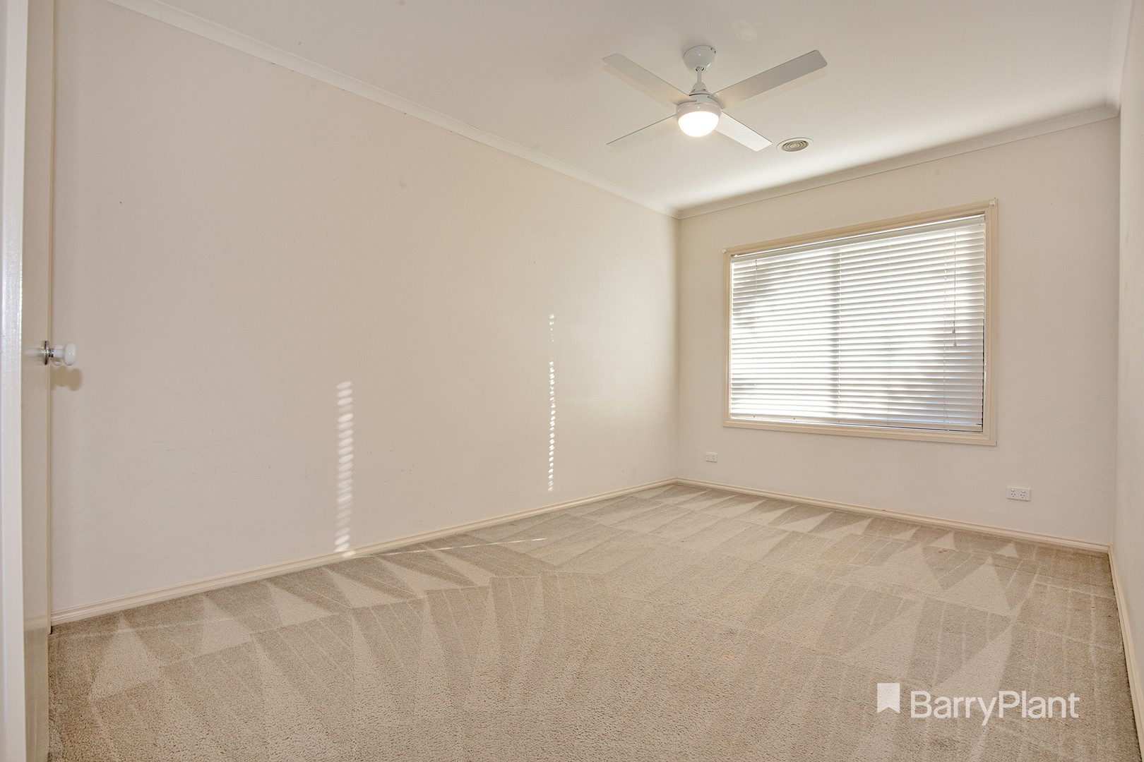 52 Tantallon Boulevard, Beaconsfield, VIC 3807, Beaconsfield - Thumbnail 7