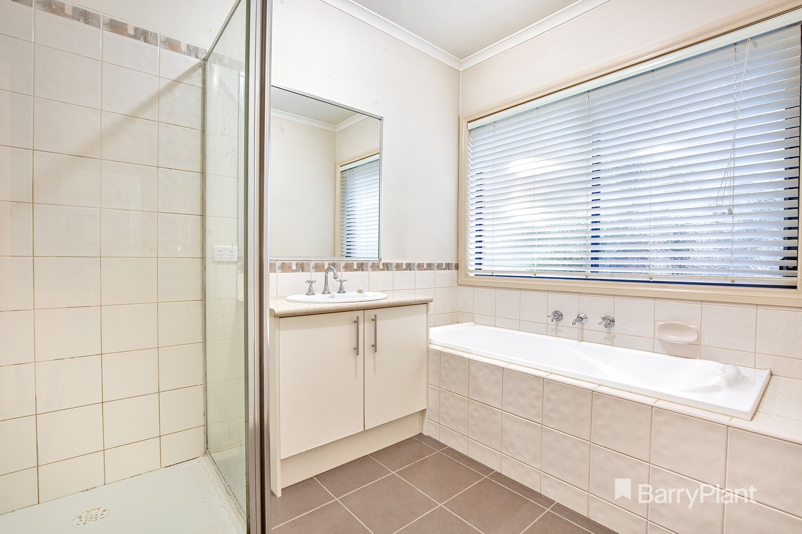 52 Tantallon Boulevard, Beaconsfield, VIC 3807, Beaconsfield - Thumbnail 8