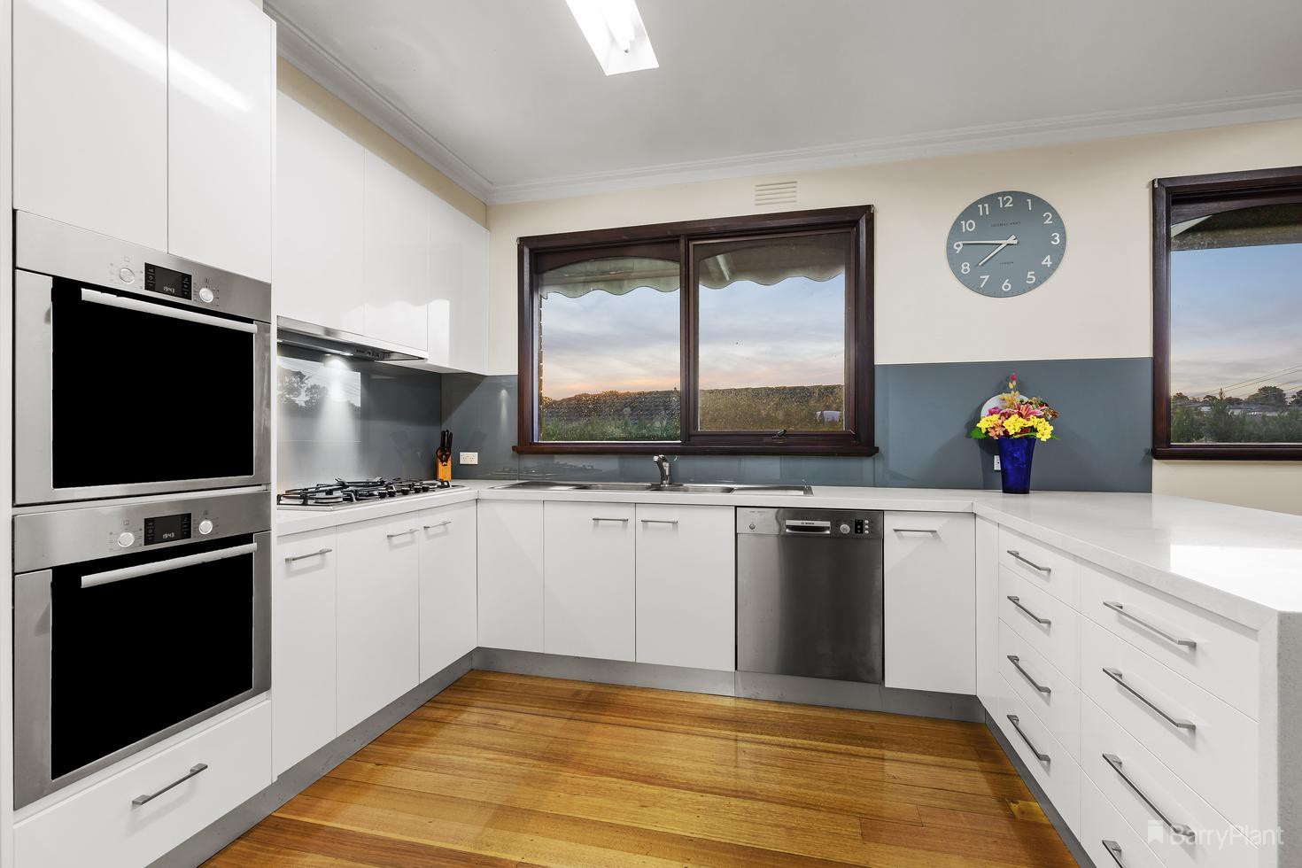 52 Winston Drive, Doncaster, VIC 3108, Doncaster - Thumbnail 5