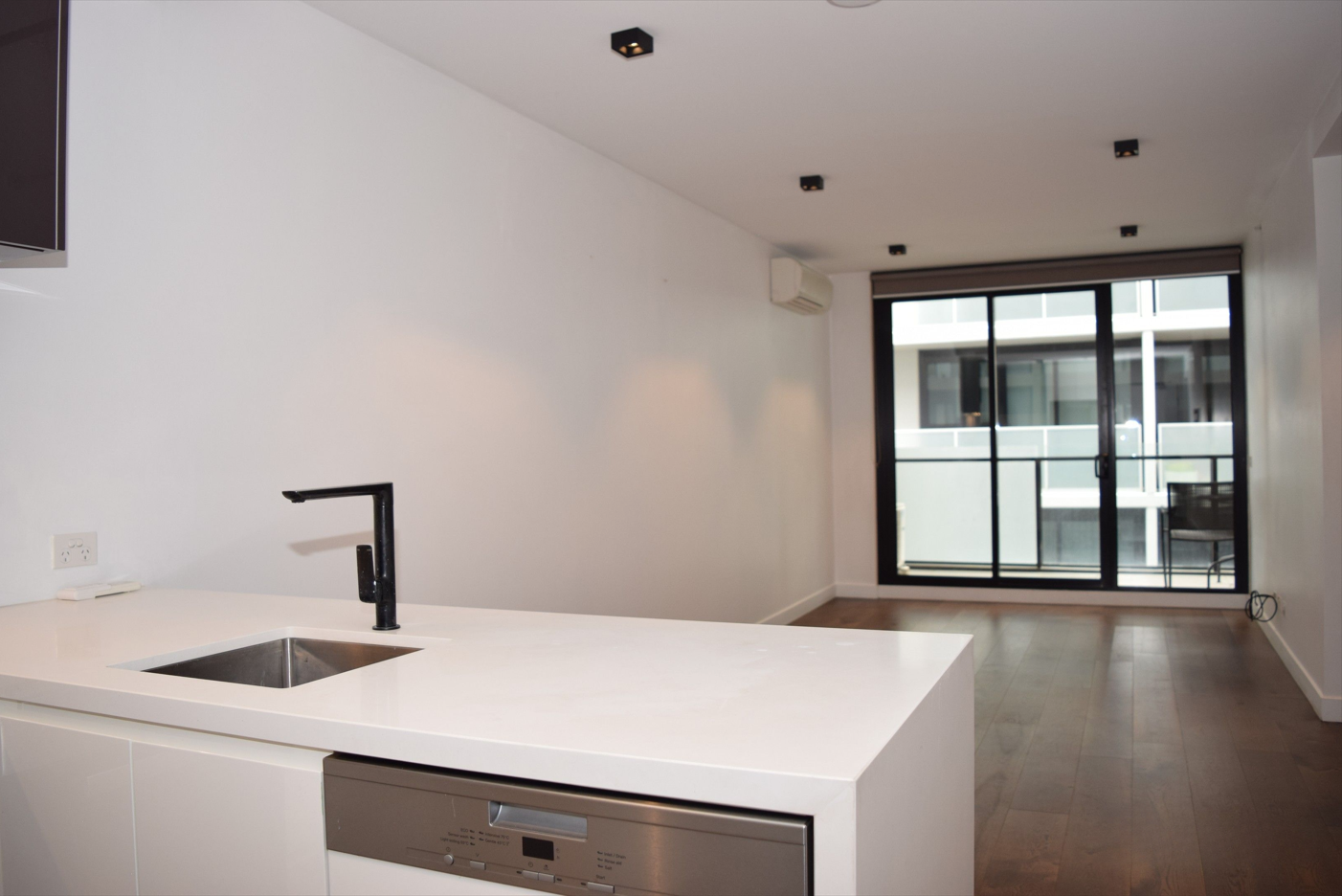 521/101 Tram Road, Doncaster, VIC 3108, Doncaster - Thumbnail 3